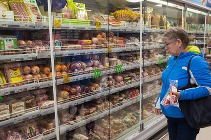 Минздрав встал на защиту вредной колбасы