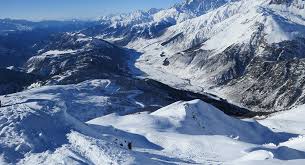 В Хакасии в метель потерялись четыре экстремала на снегоходах