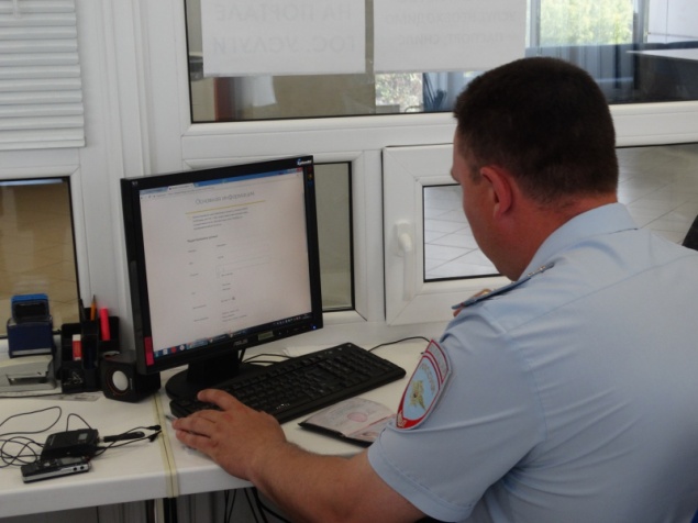 Госавтоинспекторы в Ачинске информируют о режиме работы пункта РЭО в праздничные дни