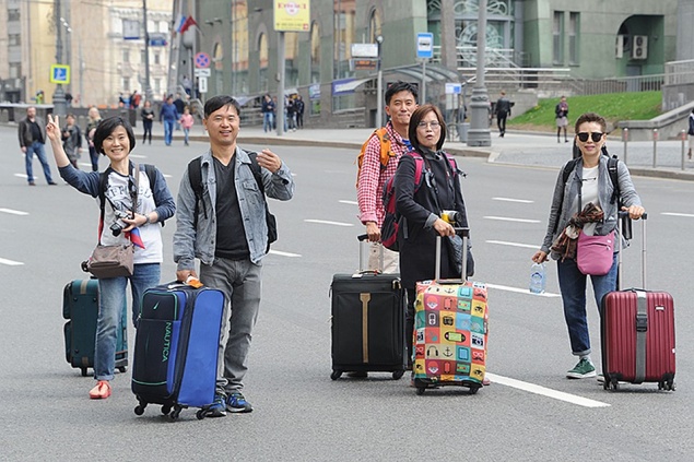 Предприниматели предложили брать деньги с туристов за выезд из России