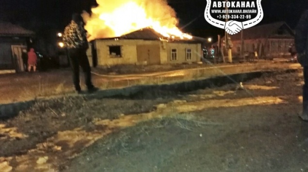 Пожар оставил без крова три семьи в Ачинске. Есть пострадавшие