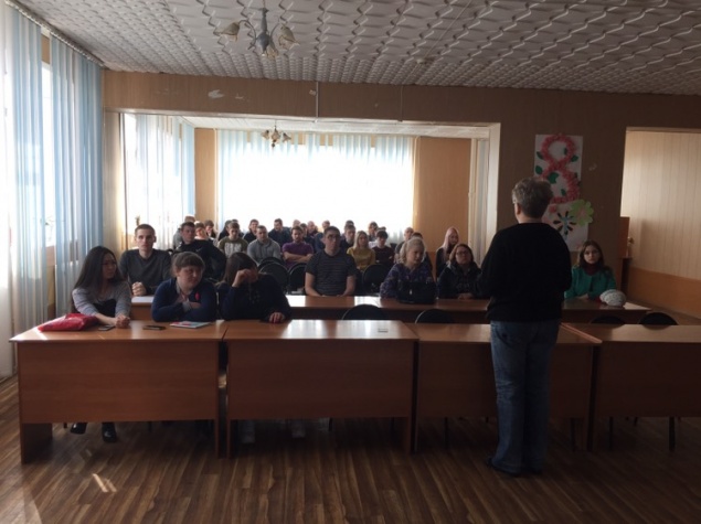 В Ачинске полицейские продолжают работу с подростками по профилактике наркомании