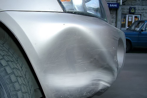 Как выправить форму (вмятину) пластикового бампера при помощи горячей воды