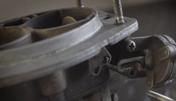 Как правильно провести чистку карбюратора?