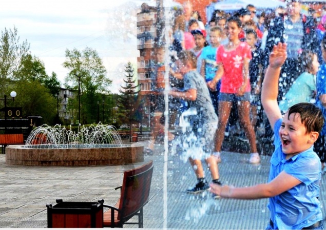 В Ачинске началась подготовка городских фонтанов к зиме