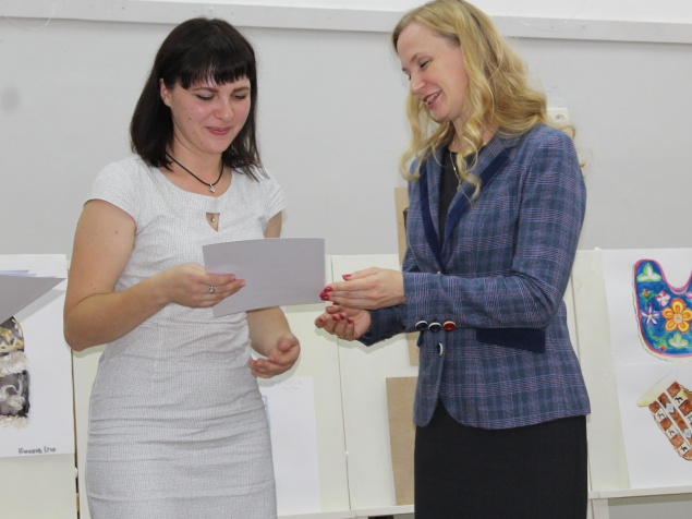 Юная ачинская художница Елена Бушина получила главный приз зональной краевой олимпиады по истории изобразительного искусства