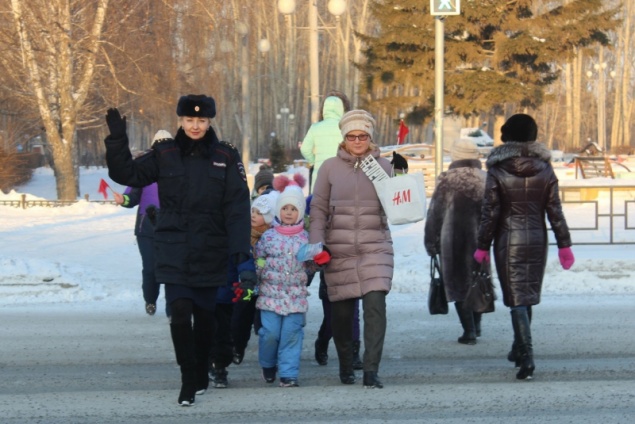 Госавтоинспекторы провели всеобуч по дорожной безопасности для юных ачинцев