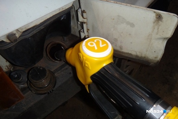 Две АЗС в Красноярском крае попали в черный список Росстандарта с плохим топливом