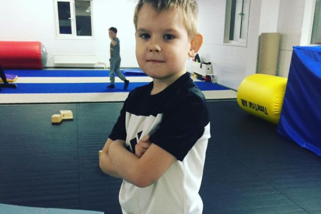 Мальчик из Лесосибирска установил рекорд России, сделав колесо 44 раза за минуту