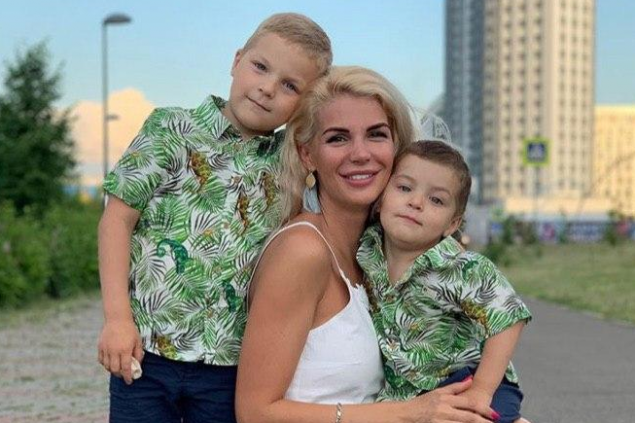 «Детей ты больше не увидишь»: мужчина отобрал сыновей у бывшей жены и скрывает их в Сочи