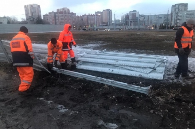 Ветер до 27 м/с прогнозируют синоптики в среду