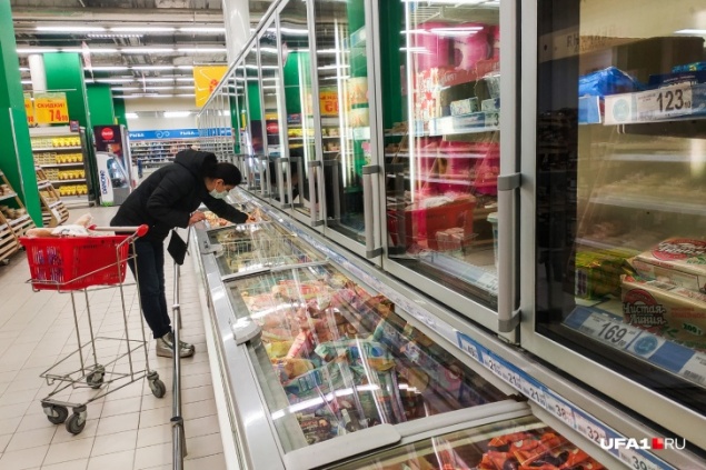 Роспотребнадзор рассказал, как правильно покупать еду в карантин