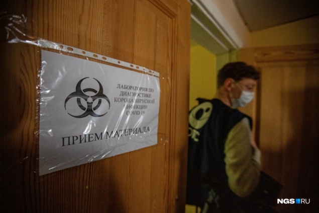 У тех, кто перенес коронавирус без симптомов, обнаружили поражение легких. Врач объяснил, что это значит