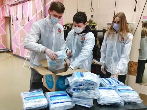 Всероссийский благотворительный фонд Олега Дерипаска «Вольное дело» передал Ачинску 2000 медицинских масок
