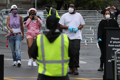 В США за сутки умерло рекордное число людей от коронавируса