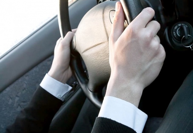 Не могу забрать права в ГИБДД после лишения. А можно я буду ездить без ВУ?