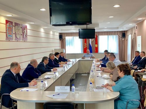 Оперштаб при Главе Ачинска по COVID-19: для работников медицинских учреждений города выделят специализированный транспорт