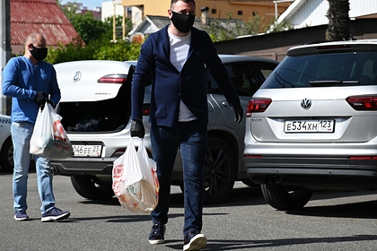 Россиян научили правильно обрабатывать продукты от коронавируса