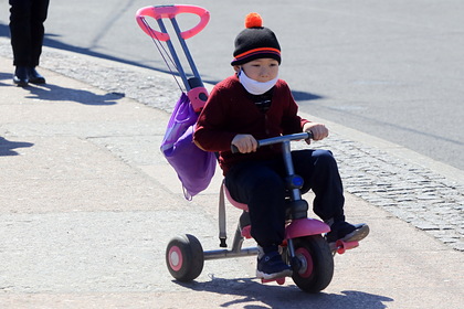 Десять миллионов российских семей получат выплаты на детей 1 июня