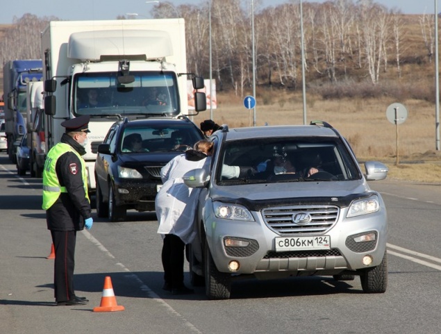 На дорогах в Красноярском крае убирают установленные из-за коронавируса КПП