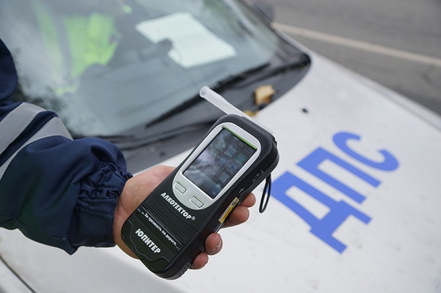 Дорожные полицейские продолжат работу по пресечению нарушений ПДД в выходные дни