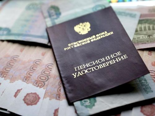 В августе пенсионный фонд произведет перерасчет страховых пенсий работающим пенсионерам