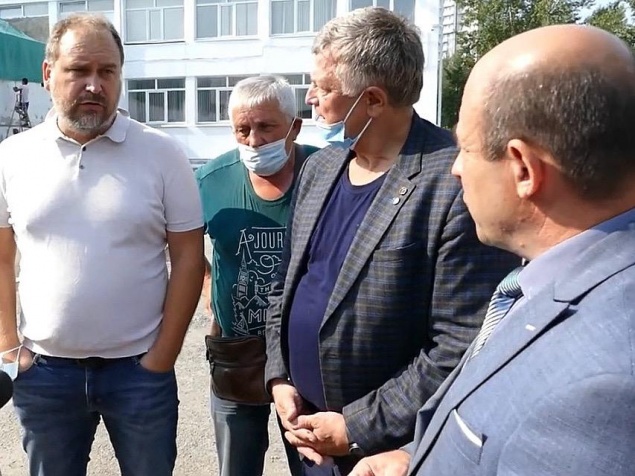 Председатель городского Совета депутатов Сергей Никитин жестко высказался о работе подрядчика в школе №16