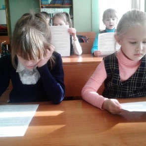 Автополицейские организовали тотальный экзамен по ПДД для ачинских школьников