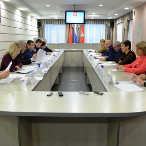 Глава Ачинска вводит ежедневный мониторинг расписания пассажирских автобусов и ревизию автобусных остановок