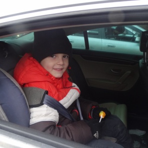 Госавтоинспекторы в Ачинске проверили правильность перевозки детей в автотранспортных средствах