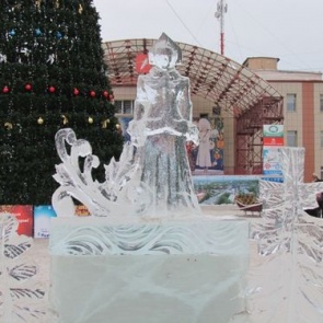 В Ачинске начинается демонтаж главной городской елки