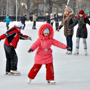 В Ачинске завершился сезон катания на коньках на свежем воздухе