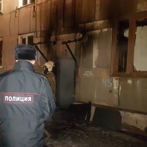 Сотрудники полиции в Ачинске обеспечили охрану порядка на месте пожара