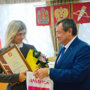 Глава города Илай Ахметов наградил ачинцев за высокий уровень организации летнего отдыха - 2018