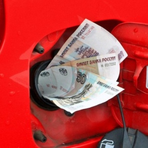 В Ачинске резко подорожал бензин