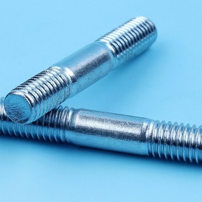 Как выкрутить и высверлить сломанный болт (шпильку)