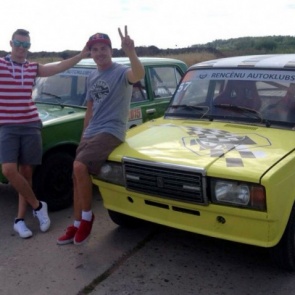 Почему Lada не выпускает кроссоверы?