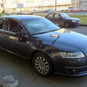 Автомобиль повредили хулиганы. Ваши действия