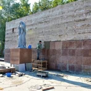 Реставрация мемориала «Скорбящая мать» идет по графику