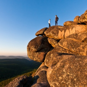 В воскресенье на «Столбах» произошли три несчастных случая с туристами. Живы, но нуждались в помощи спасателей