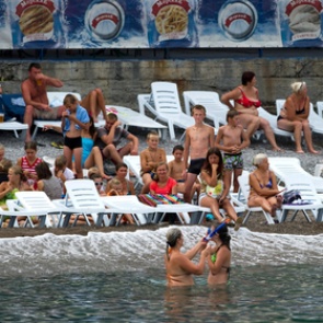 Жители Красноярского края стали чаще отдыхать за границей. Статистики назвали популярные места