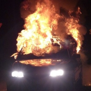 В Красноярском крае в ноябре сгорели 34 авто. Пожарные запереживали и рассказали о безопасной эксплуатации