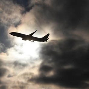 В Казахстане разбился пассажирский самолет