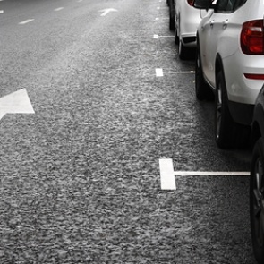 Тысячи москвичей остались без бесплатной парковки