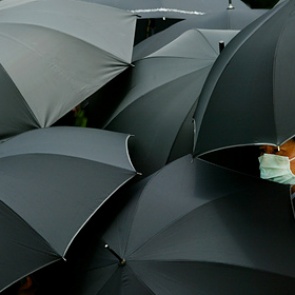 Число умерших от нового коронавируса в Китае за сутки выросло на треть