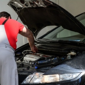 Возвращение техосмотра: в ГИБДД ждут уменьшения ДТП и ухода торговцев фиктивными бумагами через Сеть