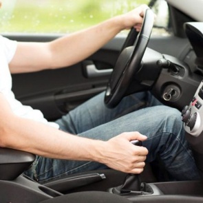 Как сократить расход топлива автомобиля и не плестись при этом в потоке