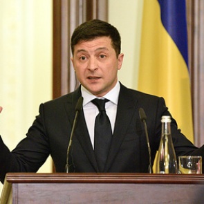 На Украине раскритиковали слова Зеленского о вине СССР за начало Второй мировой