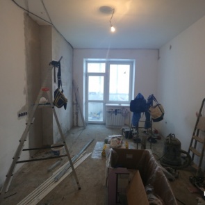 Наемный рабочий делал ремонт в квартире пожилой учительницы и убил ее. Женщину искали год