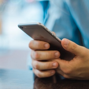 Норильчанин поговорил с незнакомкой по телефону и остался должен миллион